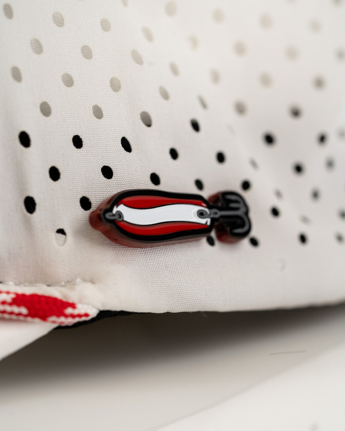 Dare Devil Spoon White - Perforated Rope Hat